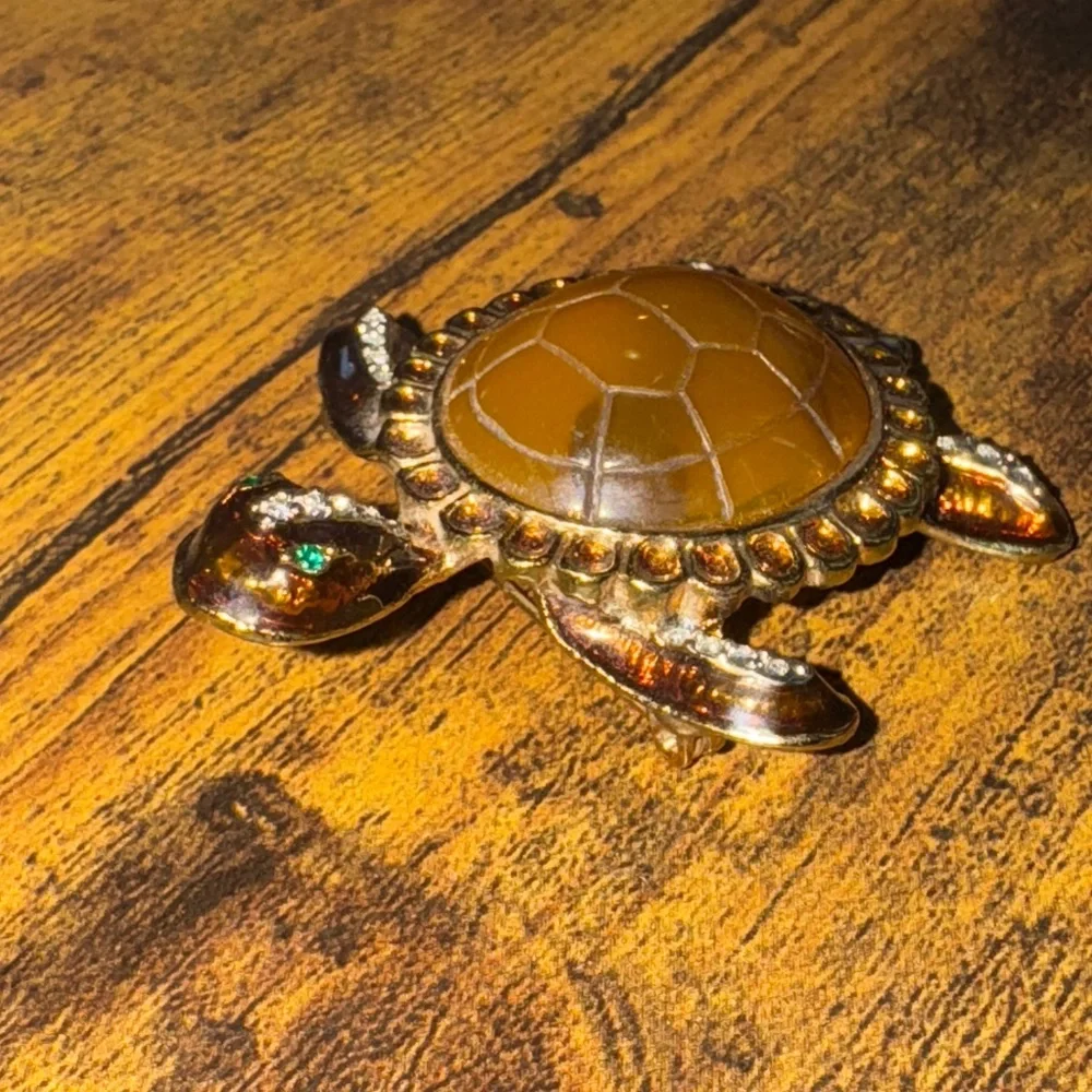 vintage gold-tone turtle brooch cabochon shell & amber rhinestone accents